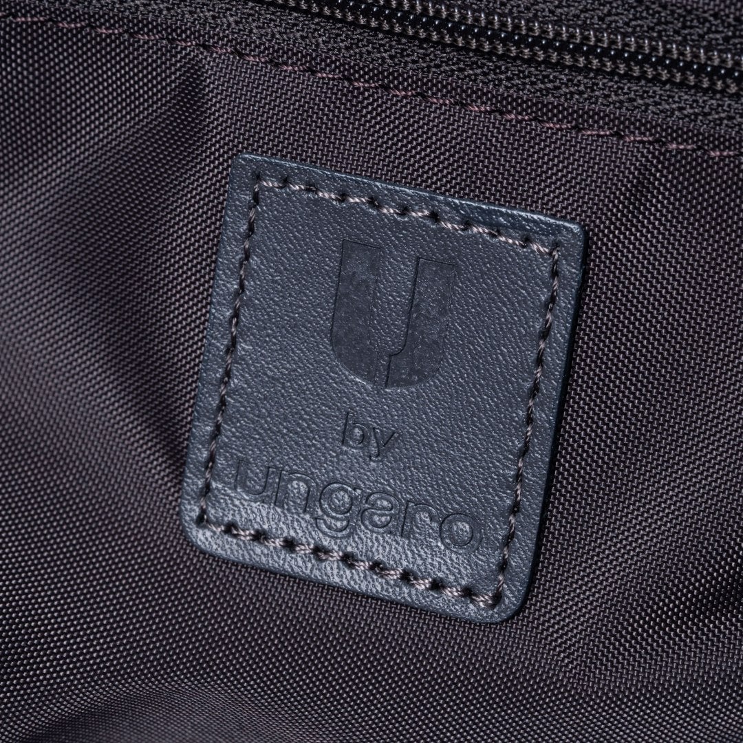 U by ungaroマノン リュック グレー