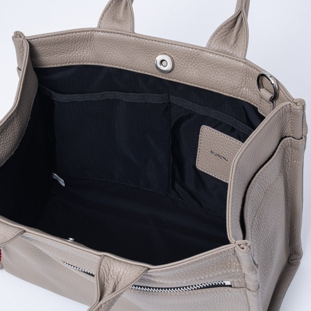 MANIUNO イタリアンレザー スクエアミニトート(M)【MUMHMAM1】 ベージュ