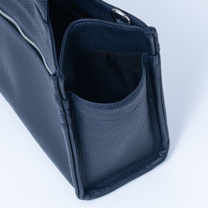 MANIUNO イタリアンレザー スクエアミニトート(M)【MUMHMAM1】 ネイビー