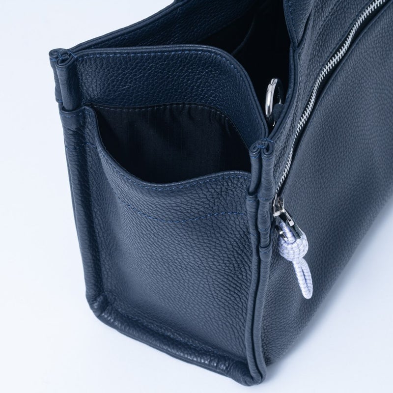 MANIUNO イタリアンレザー スクエアミニトート(M)【MUMHMAM1】 ネイビー