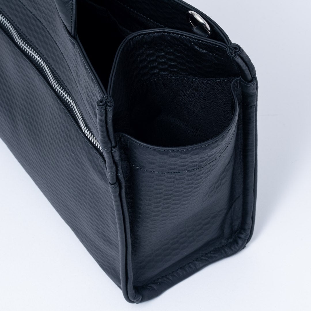 MANIUNO ECCO LEATHER スクエアミニトート(M)【MUMHMMM1】 ブラック