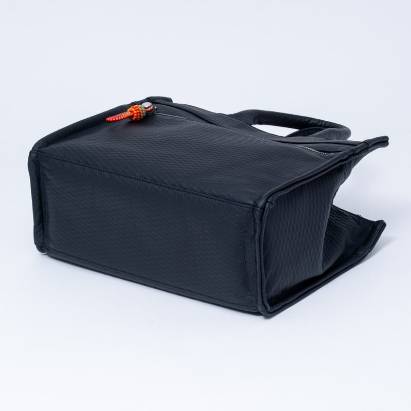 MANIUNO ECCO LEATHER スクエアミニトート(M)【MUMHMMM1】 ブラック