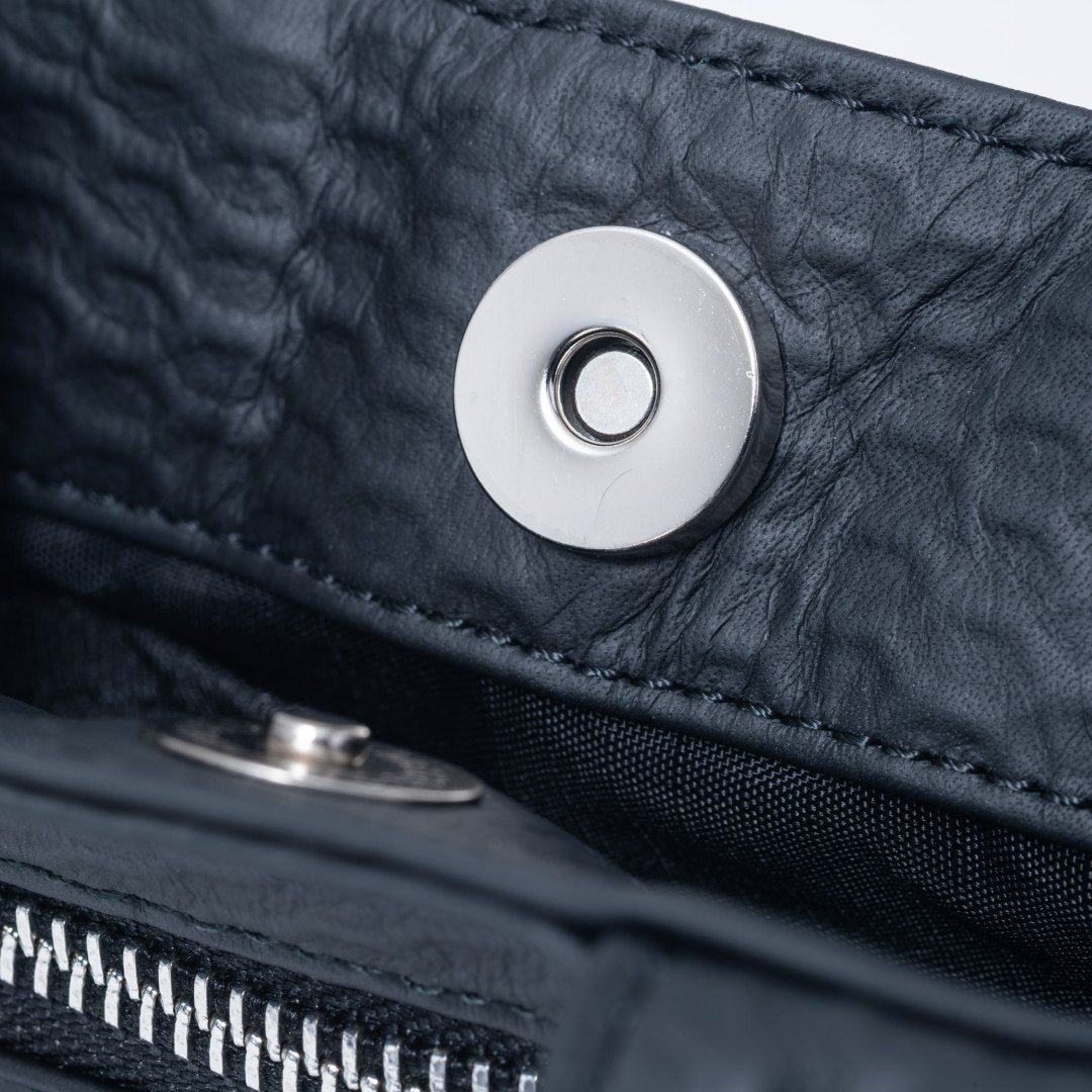 MANIUNO ECCO LEATHER スクエアミニトート(S)【MUMHMMM2】 ブラック