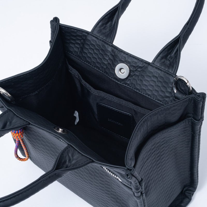 MANIUNO ECCO LEATHER スクエアミニトート(S)【MUMHMMM2】 ブラック