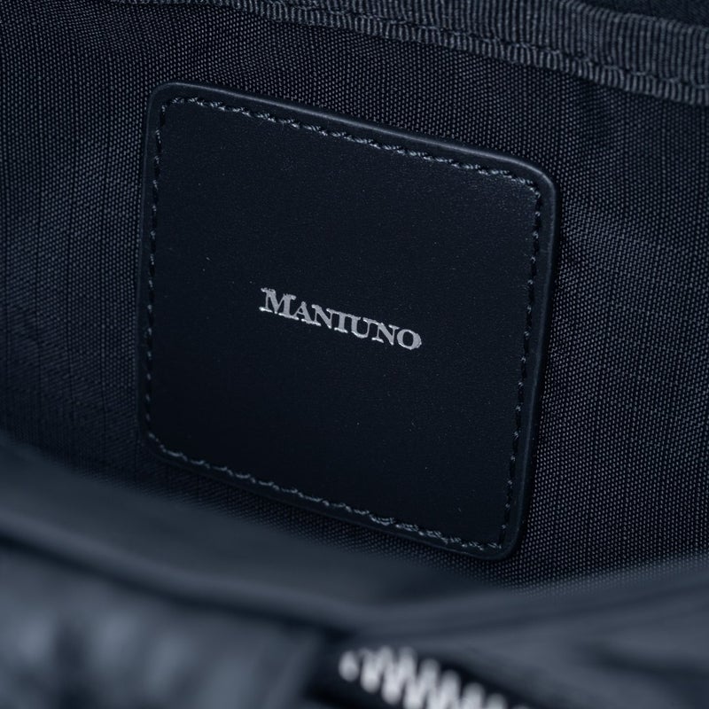 MANIUNO ECCO LEATHER スクエアミニトート(S)【MUMHMMM2】 ブラック
