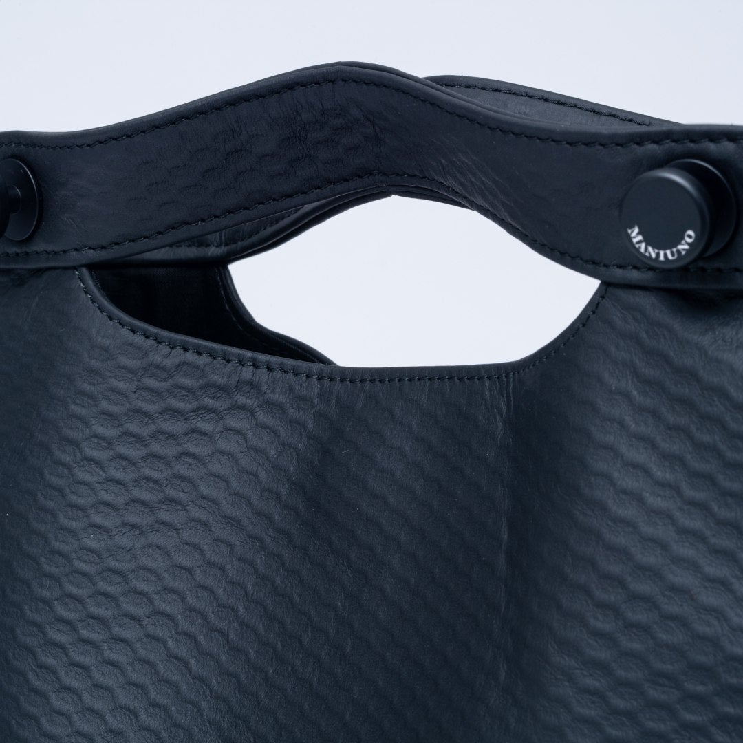 MANIUNO ECCO LEATHER トートバッグ(S)【MUMHMMT3】 ブラック