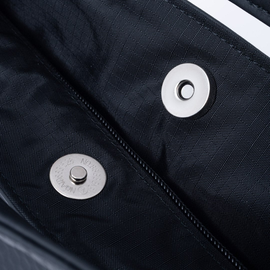 MANIUNO ECCO LEATHER トートバッグ(S)【MUMHMMT3】 ブラック