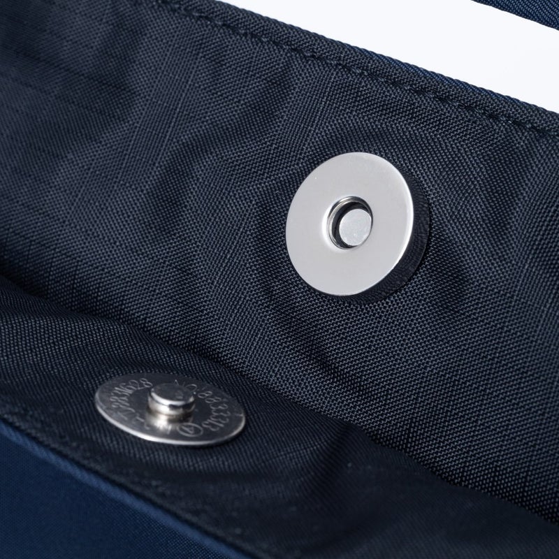 MANIUNO リモンタナイロン トートバッグ(L)【MUMHMLT1】 ネイビー