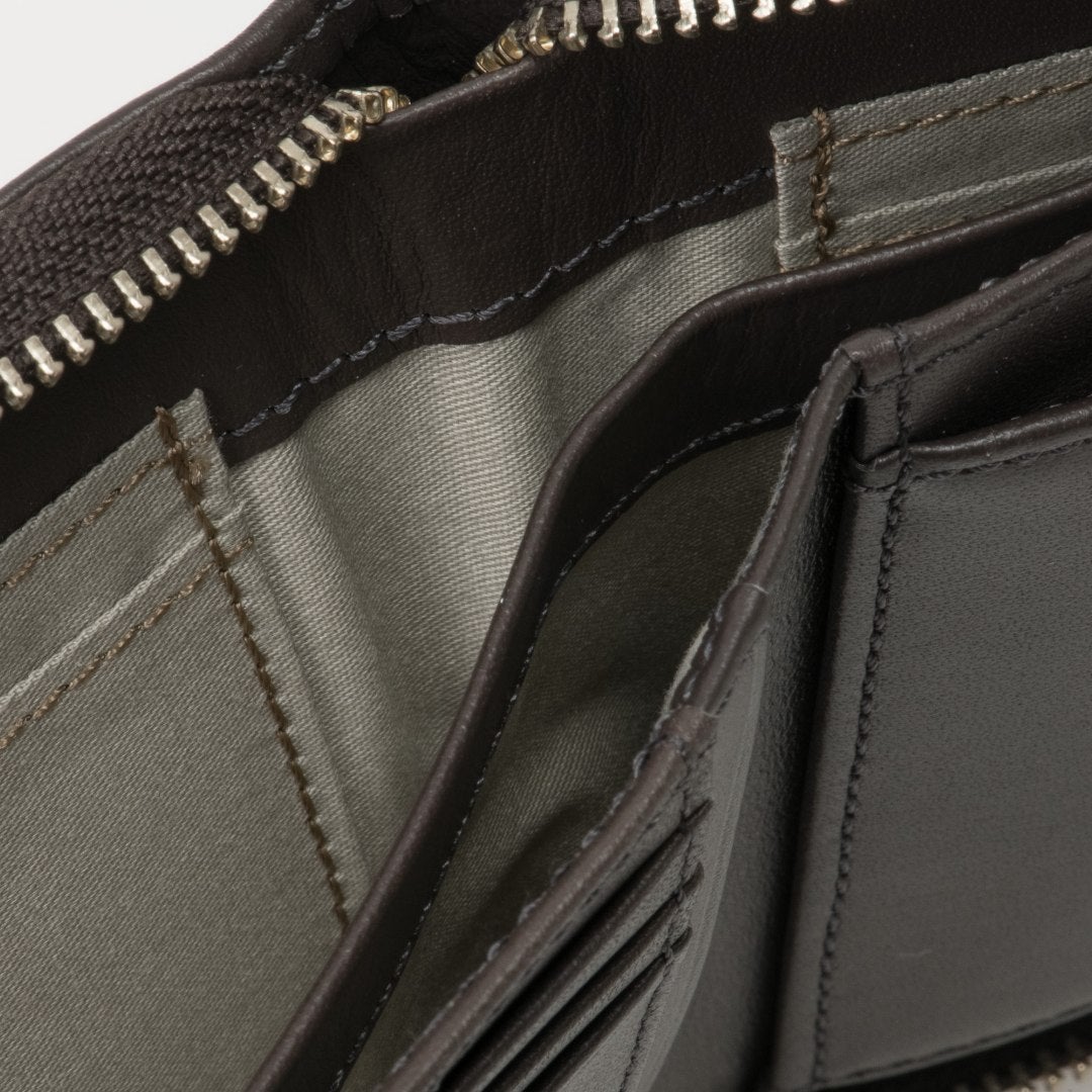 MARGARET HOWELL idea セザー ラウンドファスナー折り財布 商品｜THE