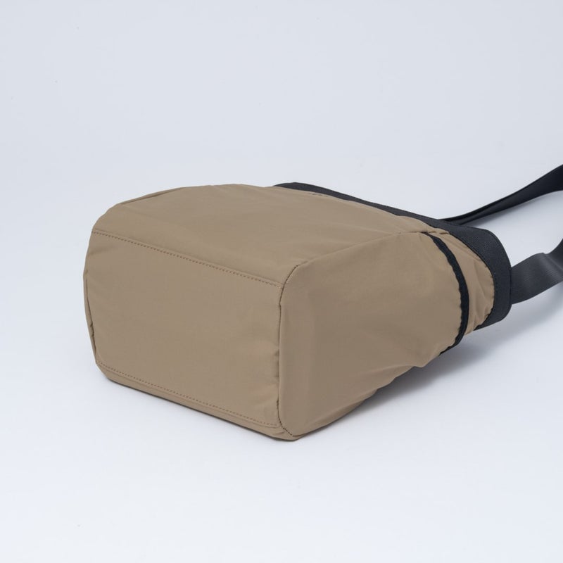 ARGARET HOWELL idea ウエイレット ポシェット ベージュ