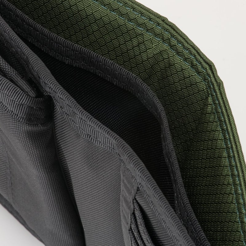 BEAMS DESIGN Aggressive 二つ折り財布【BMMW6JS2】 グリーン