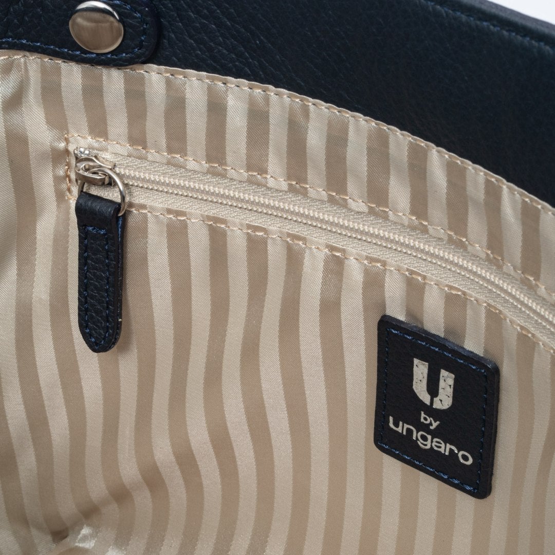 U by ungaroメロディ ファビエンヌ ハンド ネイビー
