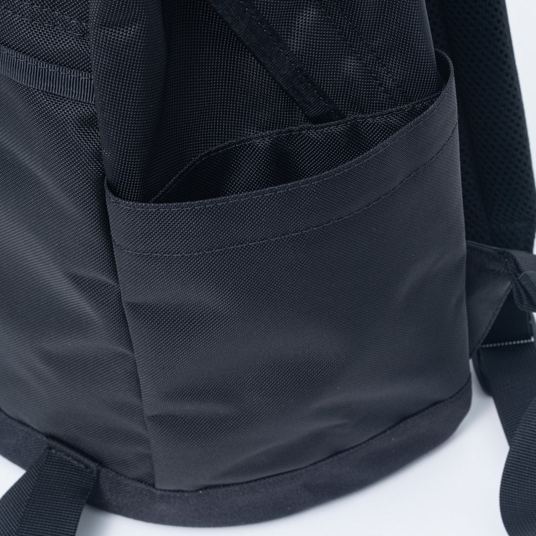 BEAMS DESIGNSlash バックパック【BMMH6BR1】 ブラック
