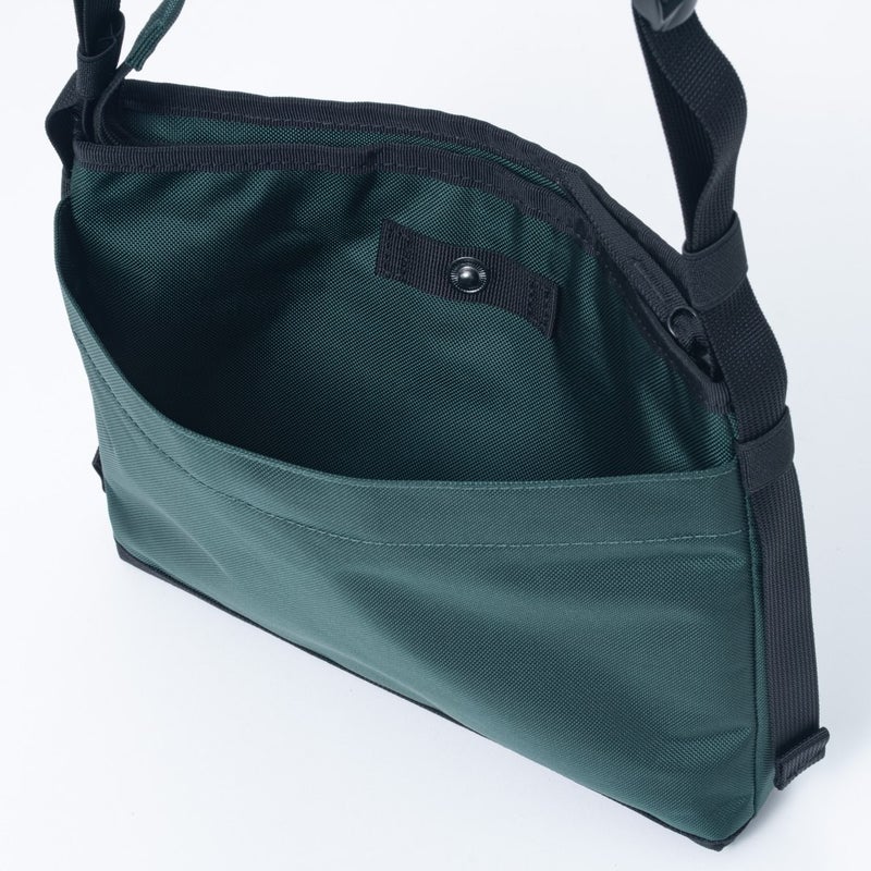 BEAMS DESIGNSlash ショルダーバッグ【BMMH6BS2】 グリーン
