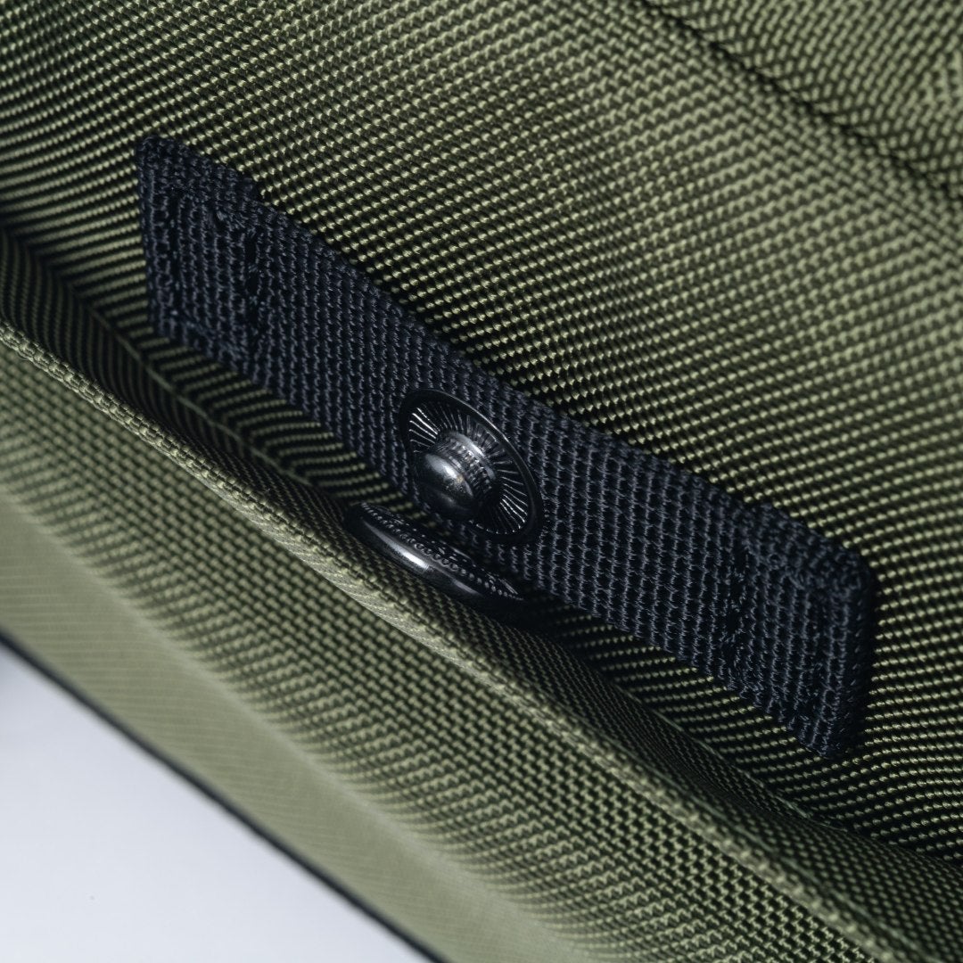 BEAMS DESIGNSlash ショルッダーバッグ【BMMH6BS4】 カーキ