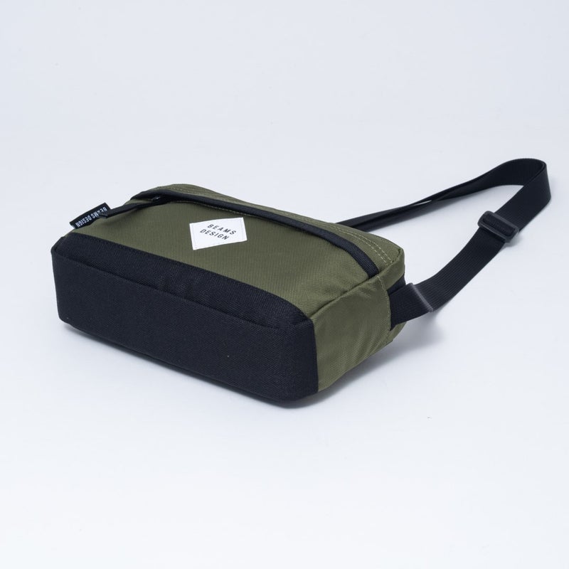 BEAMS DESIGNSlash ショルッダーバッグ【BMMH6BS4】 カーキ