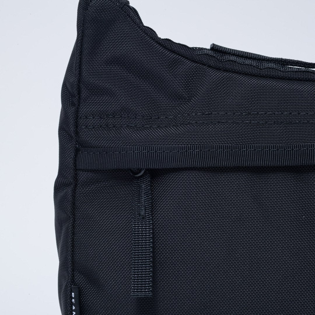 BEAMS DESIGNSlash ショルダーバッグ【BMMH6BS5】 ブラック