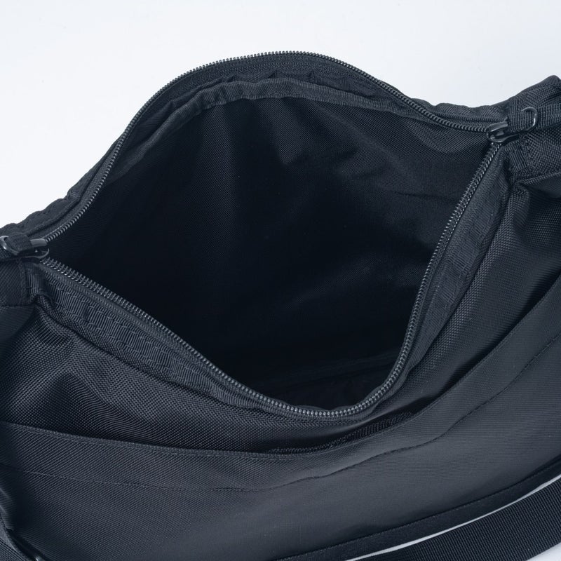 BEAMS DESIGNSlash ショルダーバッグ【BMMH6BS5】 ブラック
