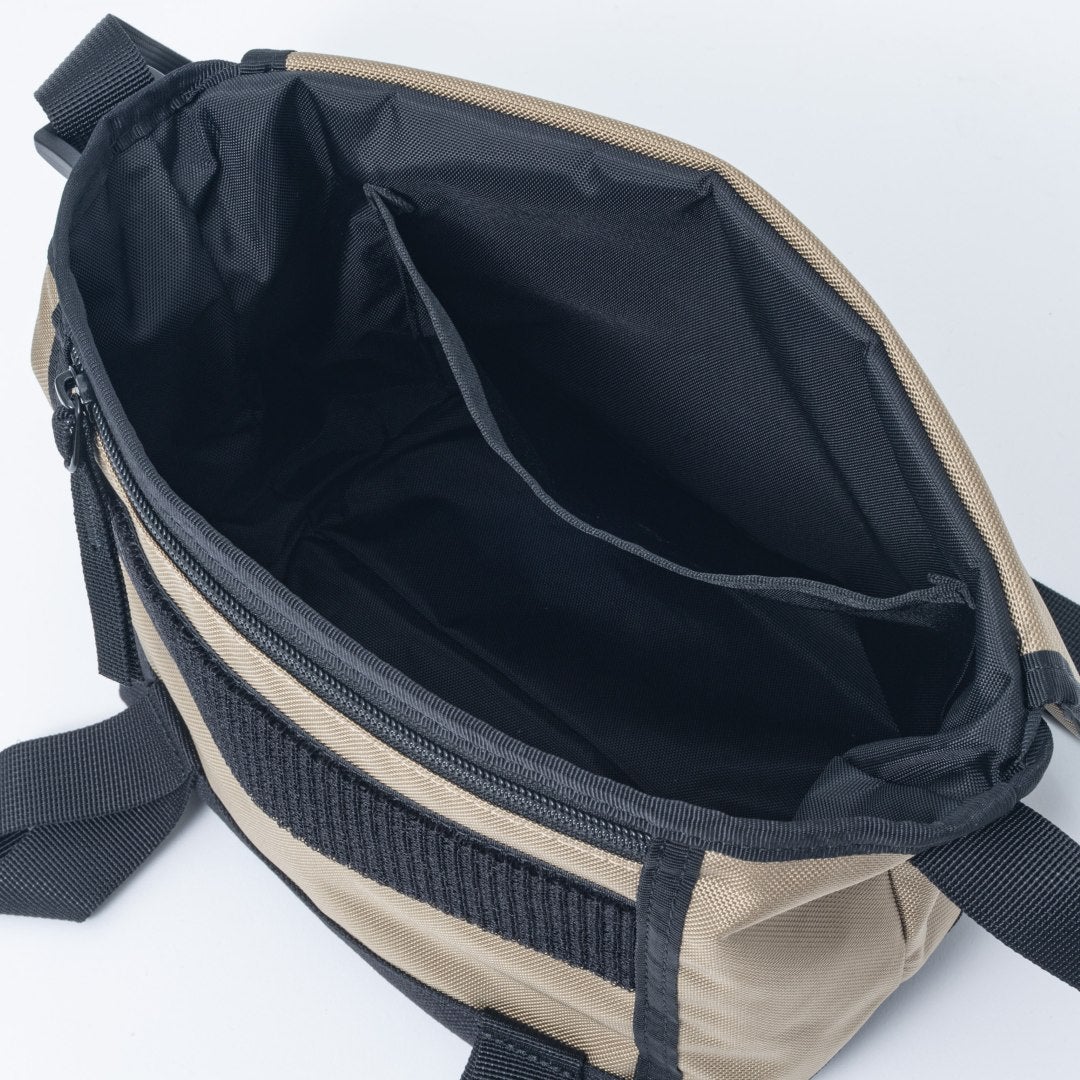 BEAMS DESIGNSlash ショルダーバッグ【BMMH6BS6】 ベージュ