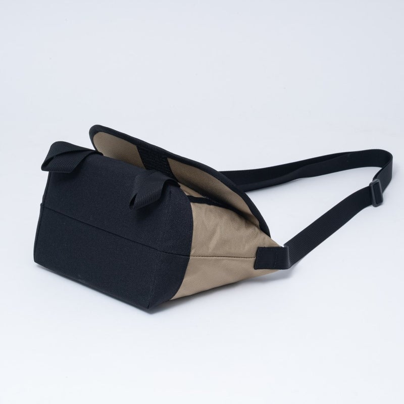 BEAMS DESIGNSlash ショルダーバッグ【BMMH6BS6】 ベージュ