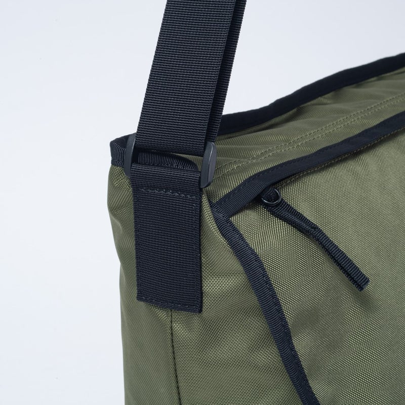 BEAMS DESIGNSlash ショルダーバッグ【BMMH6BS7】 カーキ