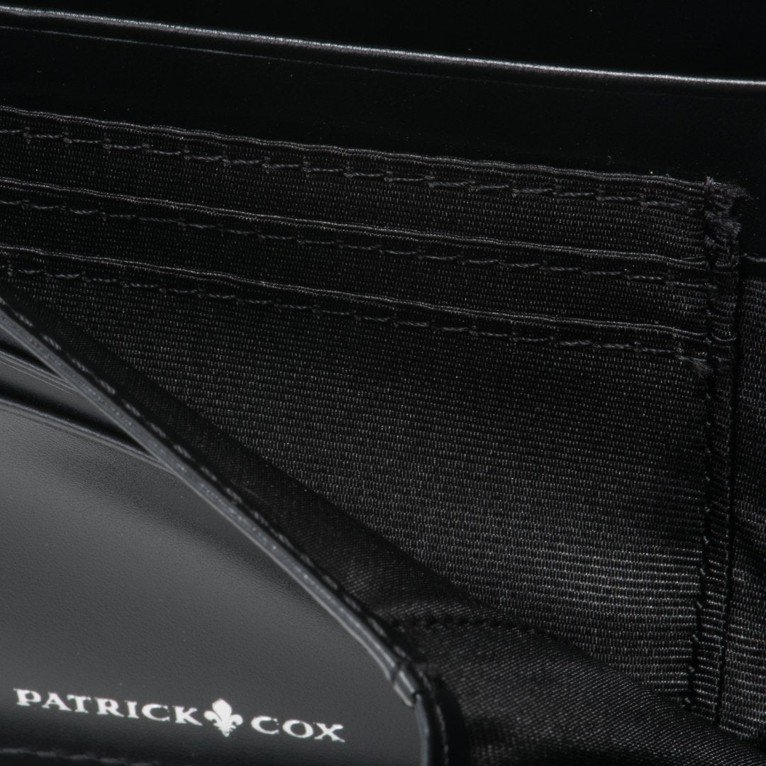 PATRICK COX CROWN PYTHON ラウンドファスナー二つ折り財布 ブラック×ブラック