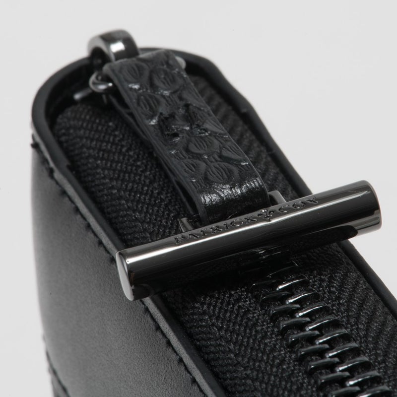 PATRICK COX CROWN PYTHON ラウンドファスナー二つ折り財布 ブラック×ブラック