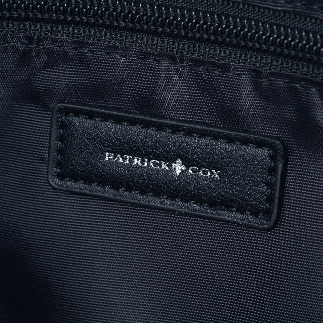 PATRICK COX VERTCAL ショルダーバッグ ブラック