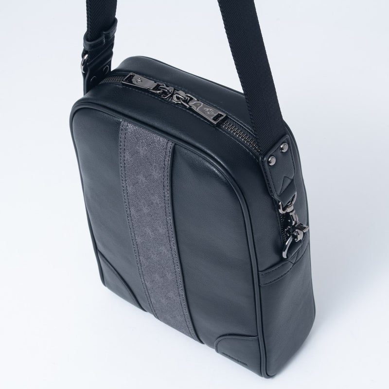 PATRICK COX VERTCAL ショルダーバッグ ブラック