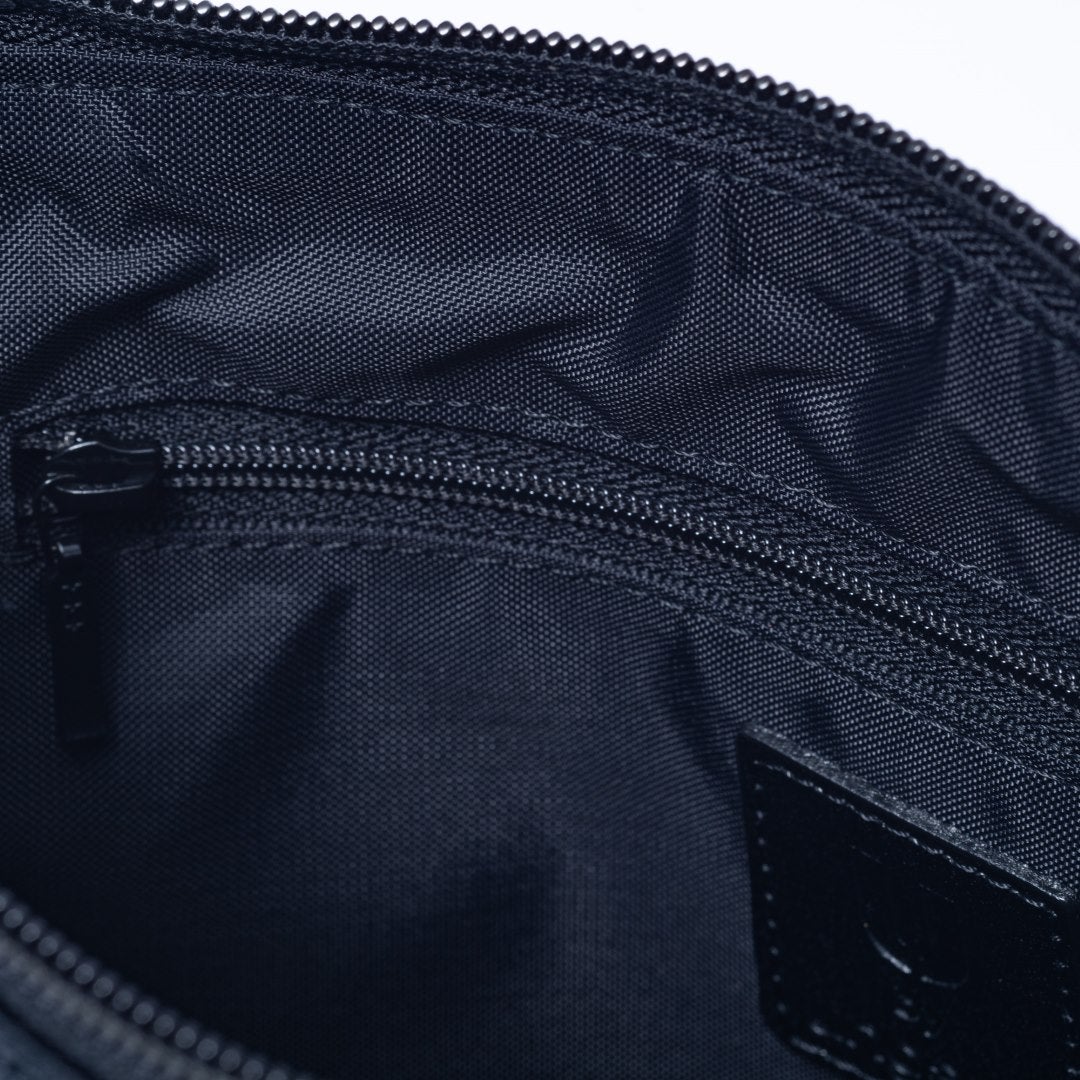 U by ungaro マノン ポシェット ブラック