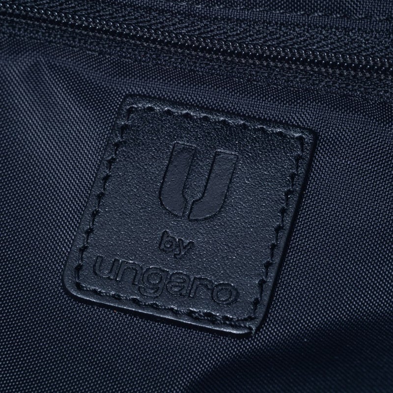 U by ungaro マノン ポシェット ブラック