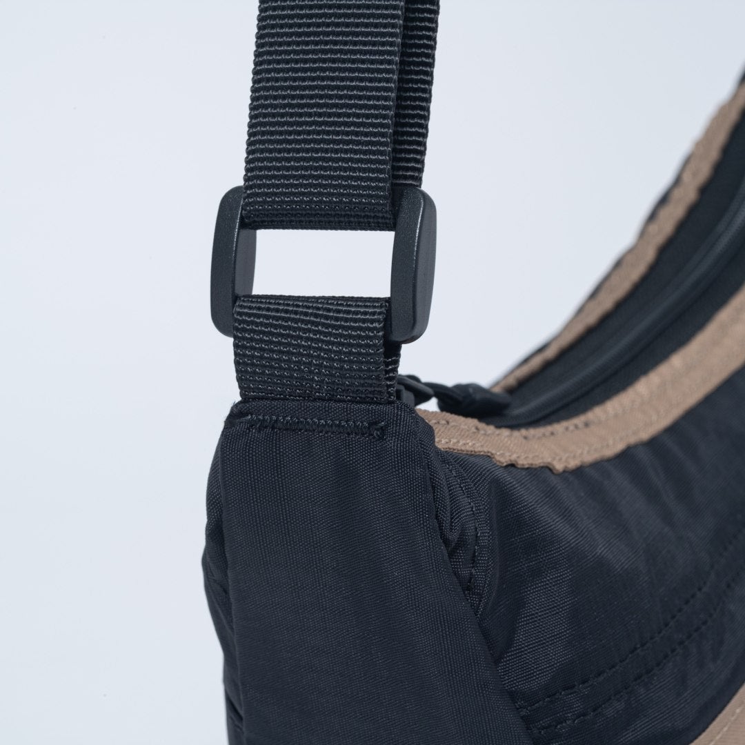 BEAMS DESIGN Runway ショルダーバッグ【BMMH6FS2】 ベージュ