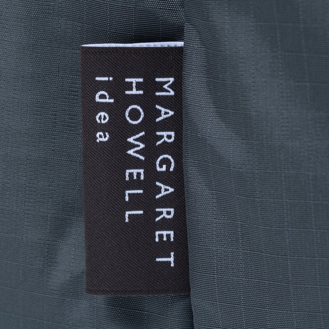 MARGARET HOWELL idea マルパス ショルダー チャコールグレー