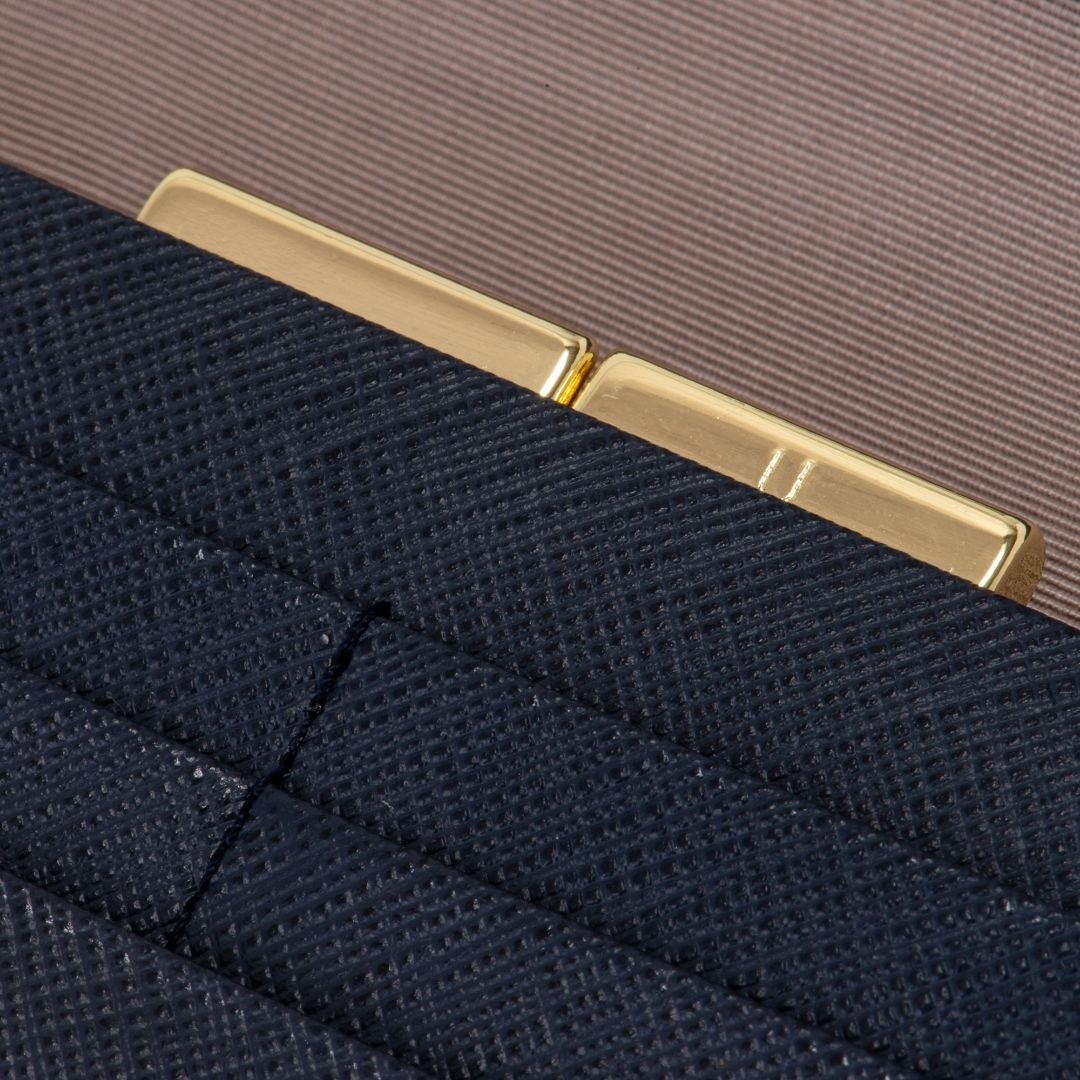 U by ungaro アイガー 口金長財布 ネイビー
