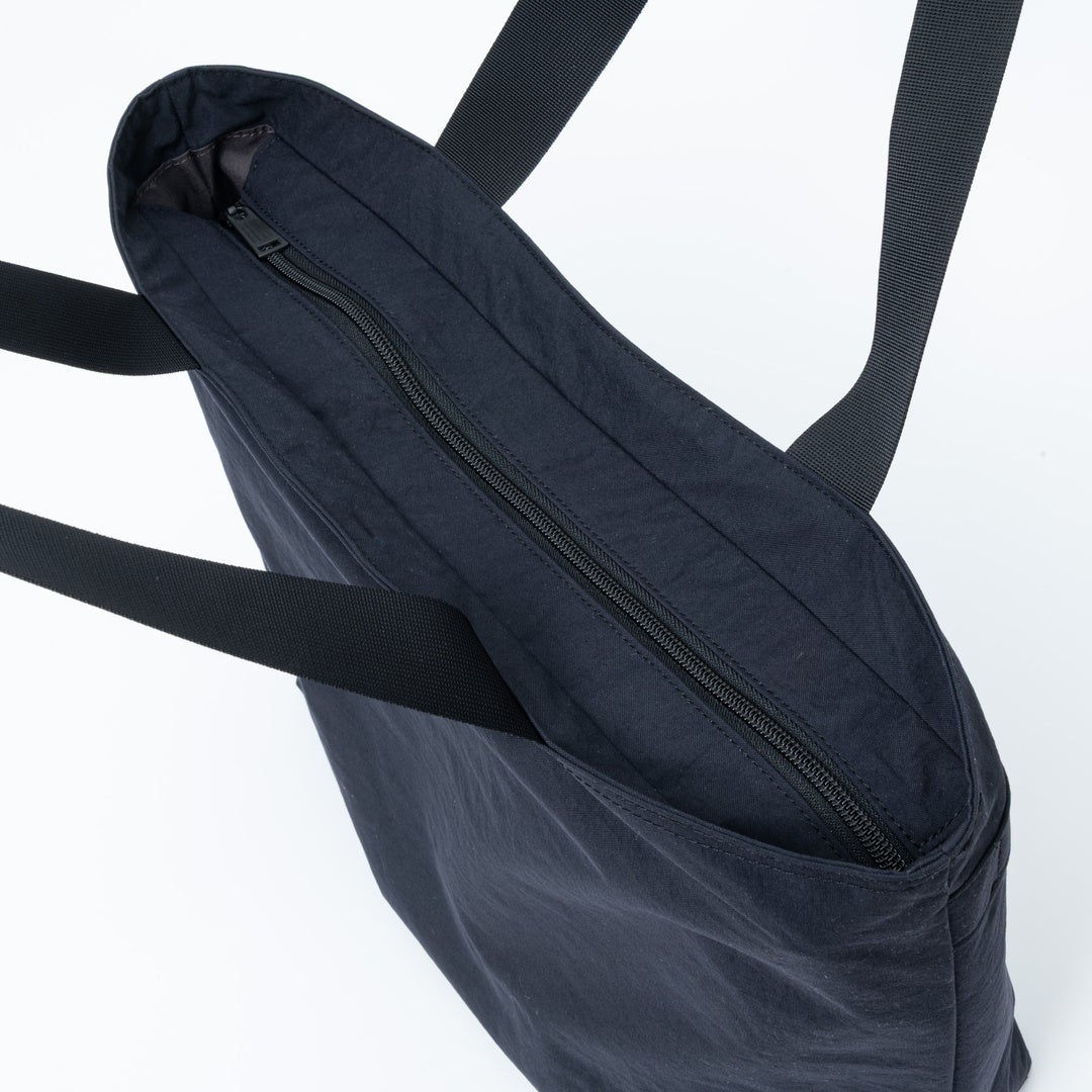 MARGARET HOWELL idea Minimal tech トートバッグ 商品｜THE BAGMANIA