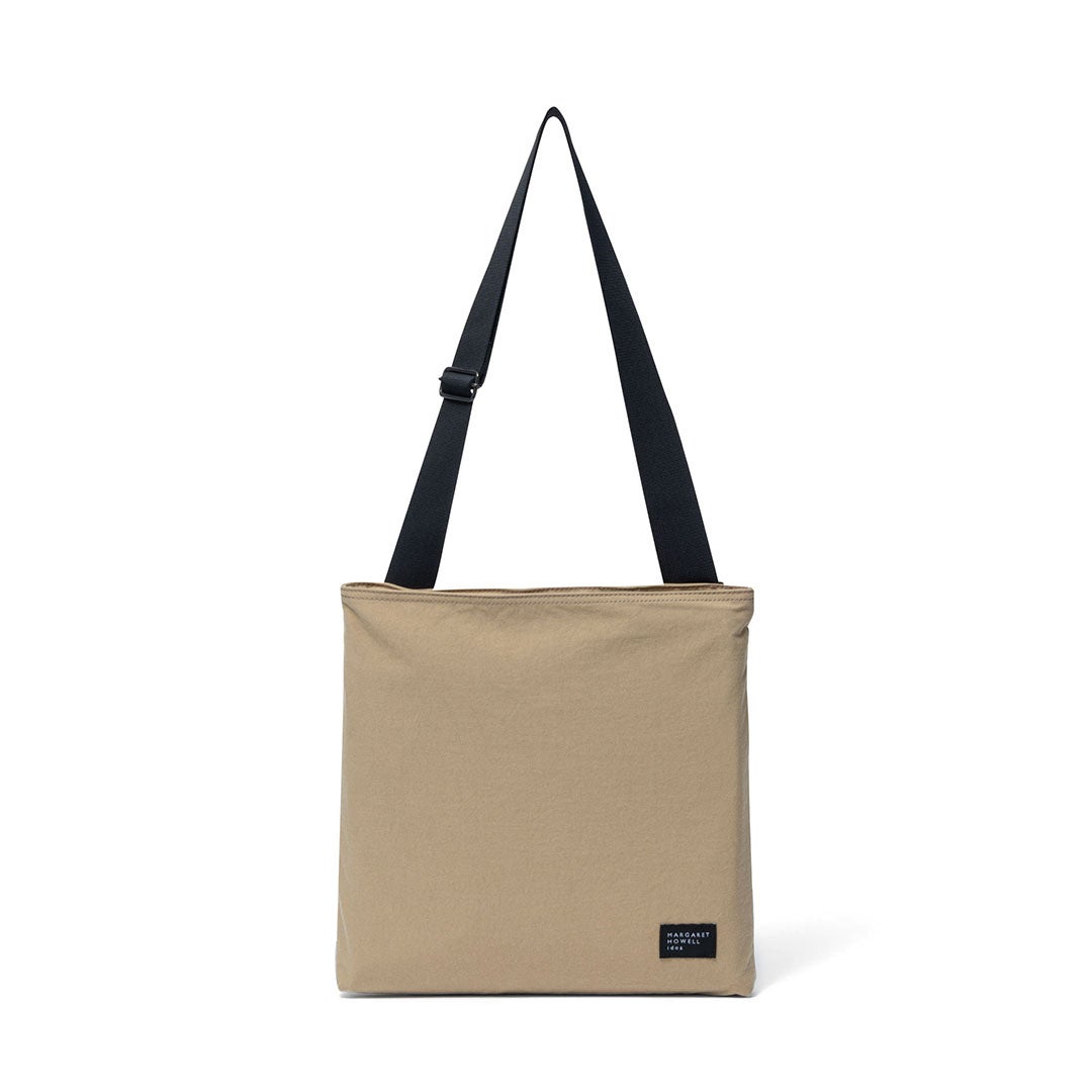 MARGARET HOWELL idea Minimal tech サコッシュ ベージュ