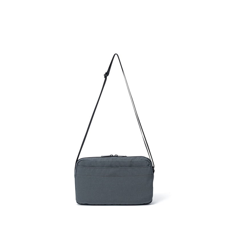 MARGARET HOWELL idea Minimal tech ショルダーバッグ グレー