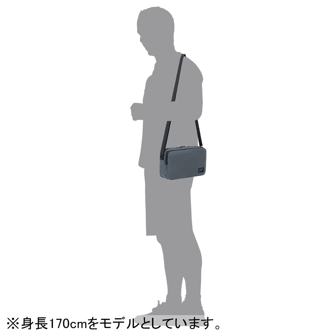 MARGARET HOWELL idea Minimal tech ショルダーバッグ