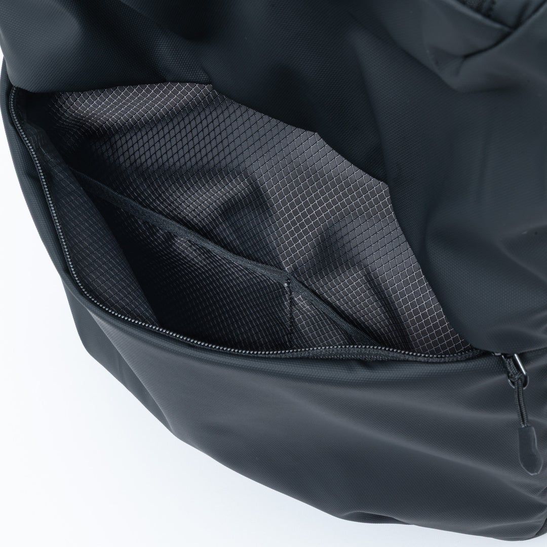 BEAMS DESIGN ABILITY バックパック【BMMH4CR7】 ネイビー