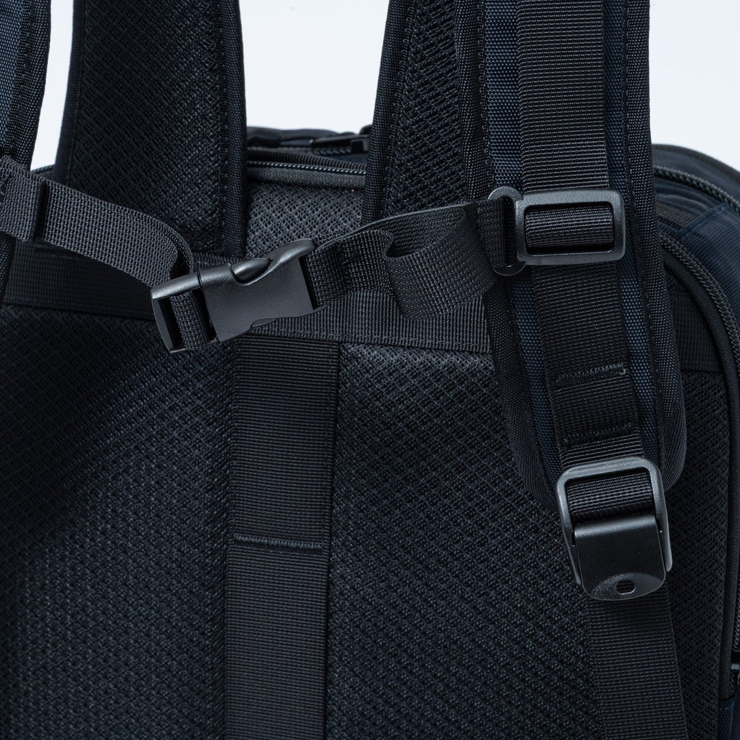 BEAMS DESIGN ABILITY バックパック【BMMH4CR7】 ネイビー