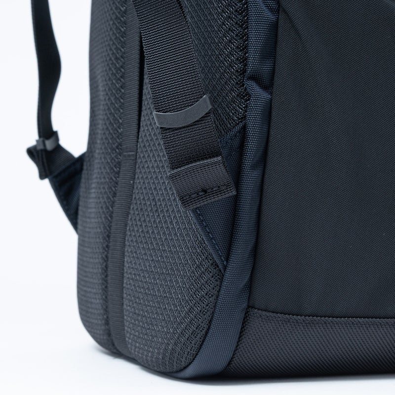 BEAMS DESIGN ABILITY バックパック【BMMH4CR7】 ネイビー