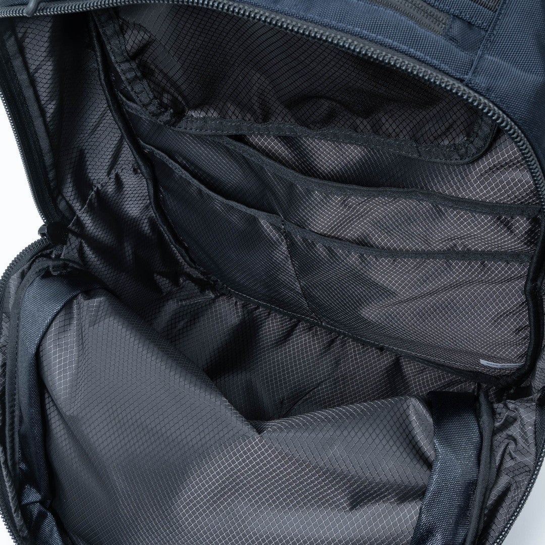 BEAMS DESIGN ABILITY バックパック【BMMH4CR7】 ネイビー