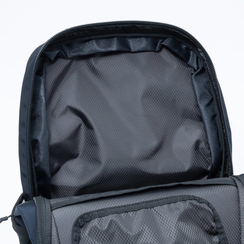 BEAMS DESIGN ABILITY バックパック【BMMH4CR7】 ネイビー